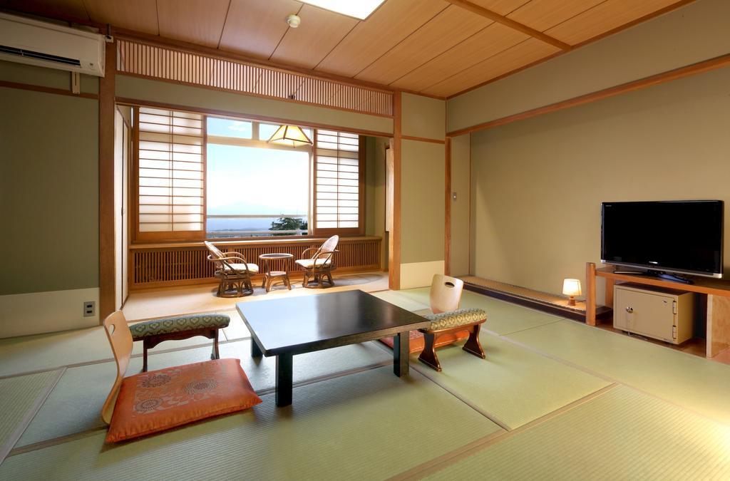 Tsukagoshiya Hotell Shibukawa Exteriör bild